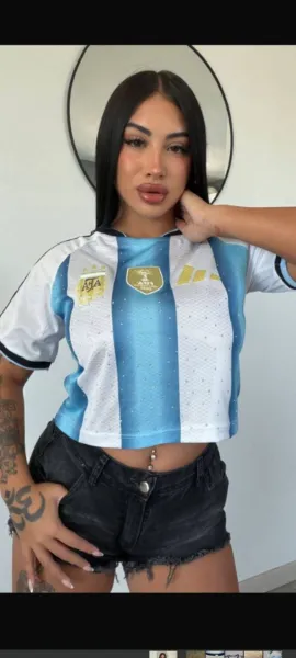 Camiseta corta con brillos Argentina